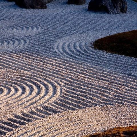 Sand Garden at Tofukuji Temple (photo from Wikimedia Commons) Sand Garden at Tofukuji Temple (photo from Wikimedia Commons)